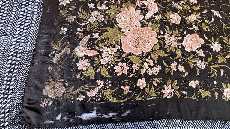 Virginia Woolf's shawl